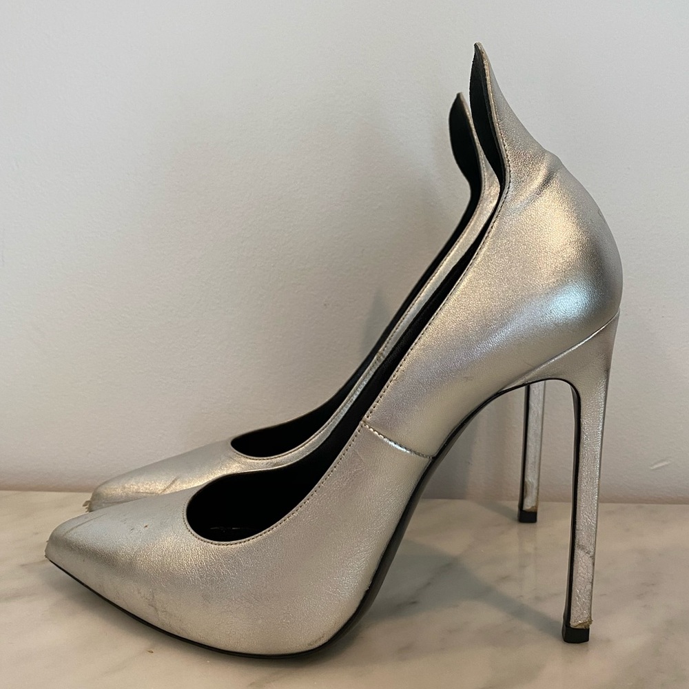 Saint Laurent Thorn Silver pointed toe Pumps 37